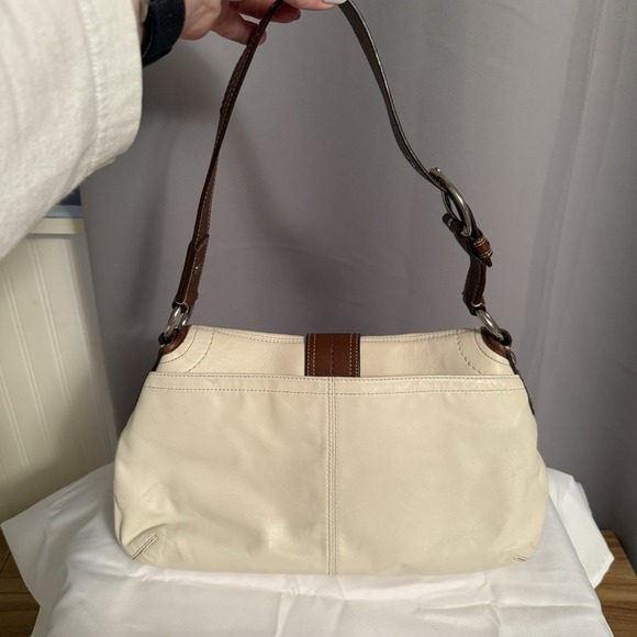 COACH Y2K White Brown Leather Pleated Soho Shoulder Handbag Buckle F15204 - Picture 2 of 16